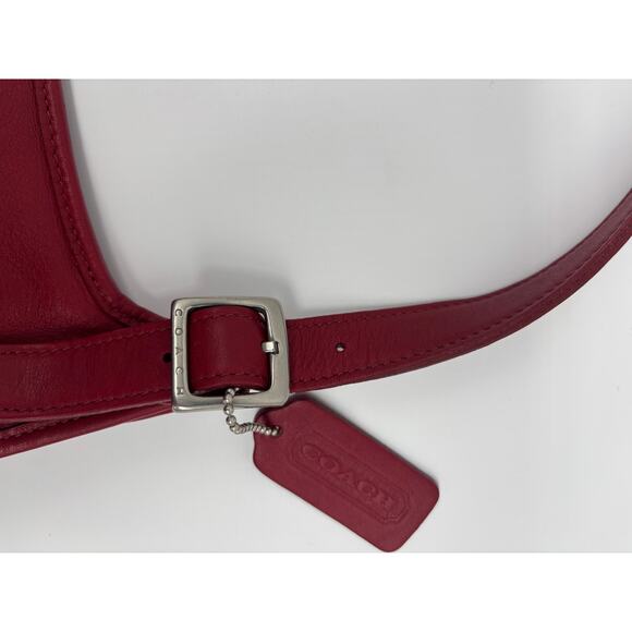 Vintage Old Coach Legacy Red Leather Hippie Flap Bag 9135 made in Costa Rica - Picture 2 of 4